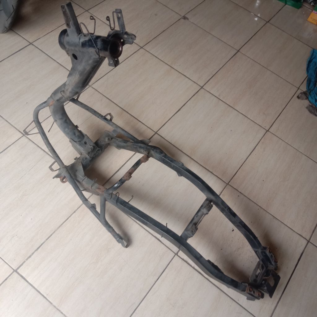 Rangka Kerangka Motor Beat Karbu KVY