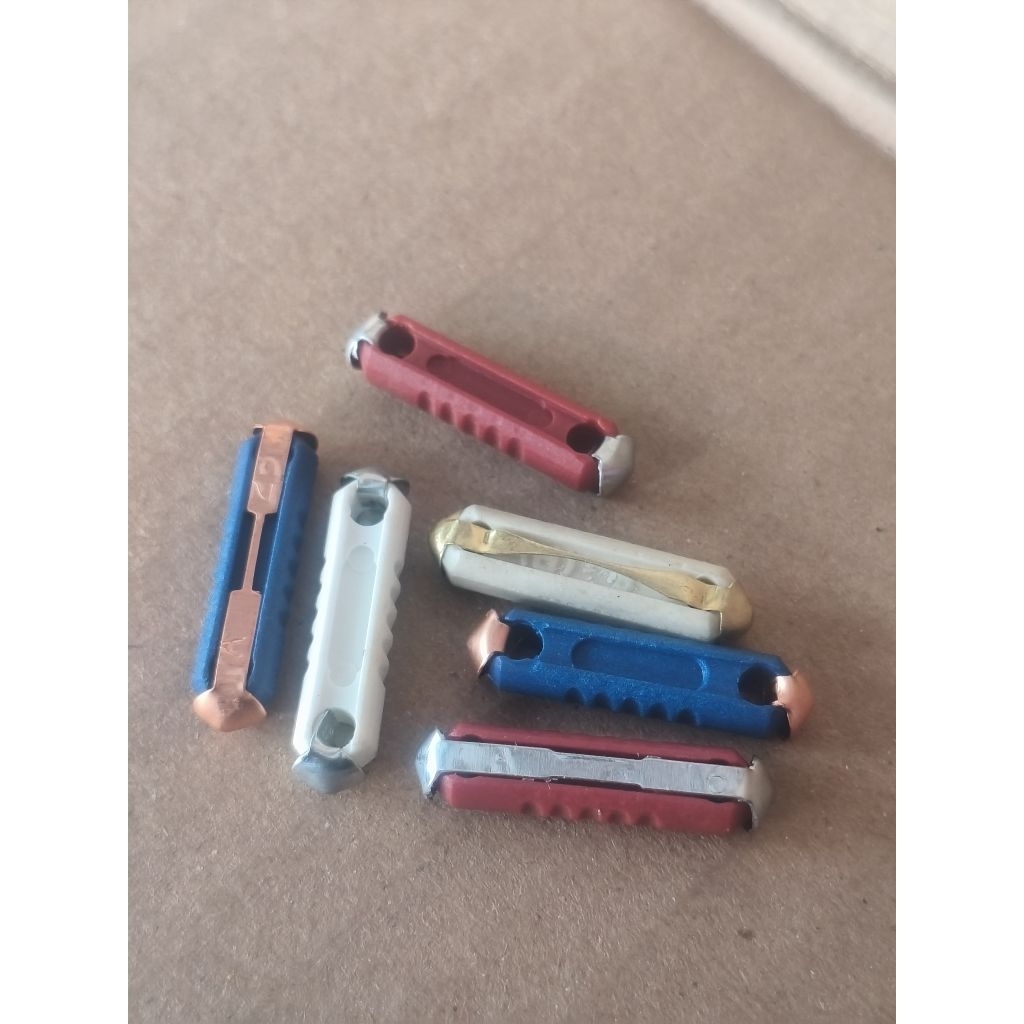 Sekring Fuse Batu Flosser sekering 8A 16A 25A