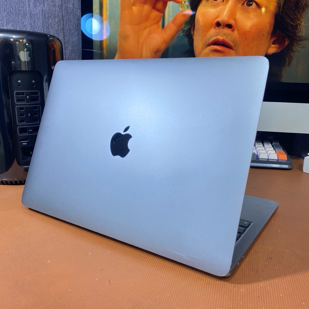 Macbook Air M1 8/256gb 13inch 2020 Gray Ex Resmi Minus LCD
