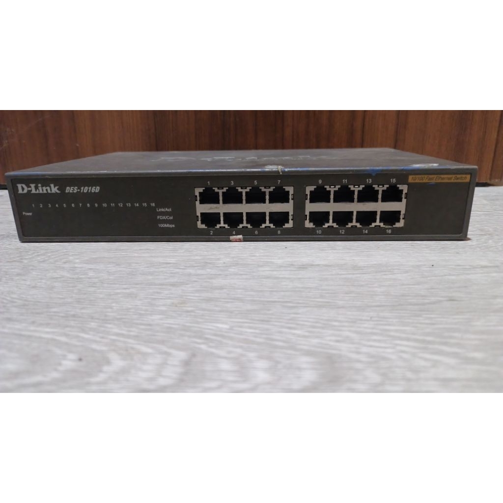 SWIT HUB DLINK 16 PORT