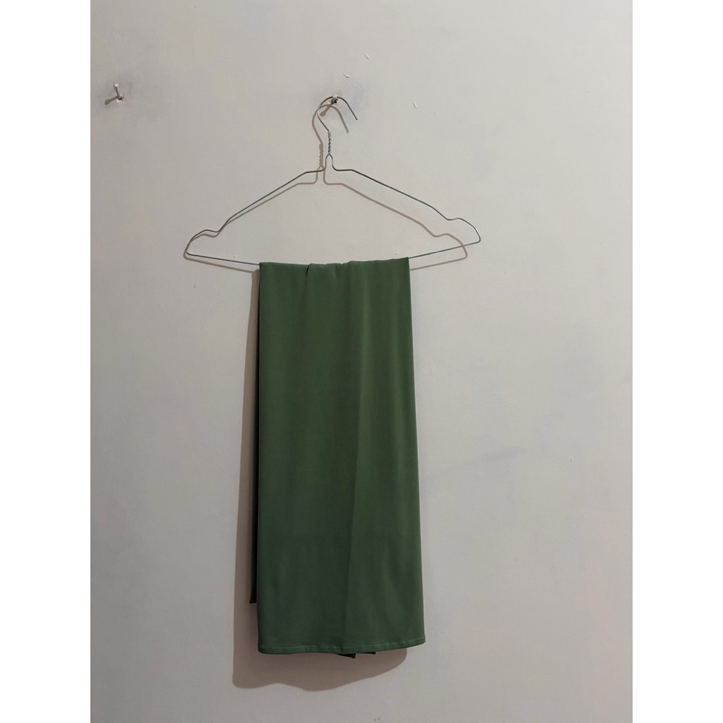 Preloved Pashmina ArascarfxDwihanda Matte Green