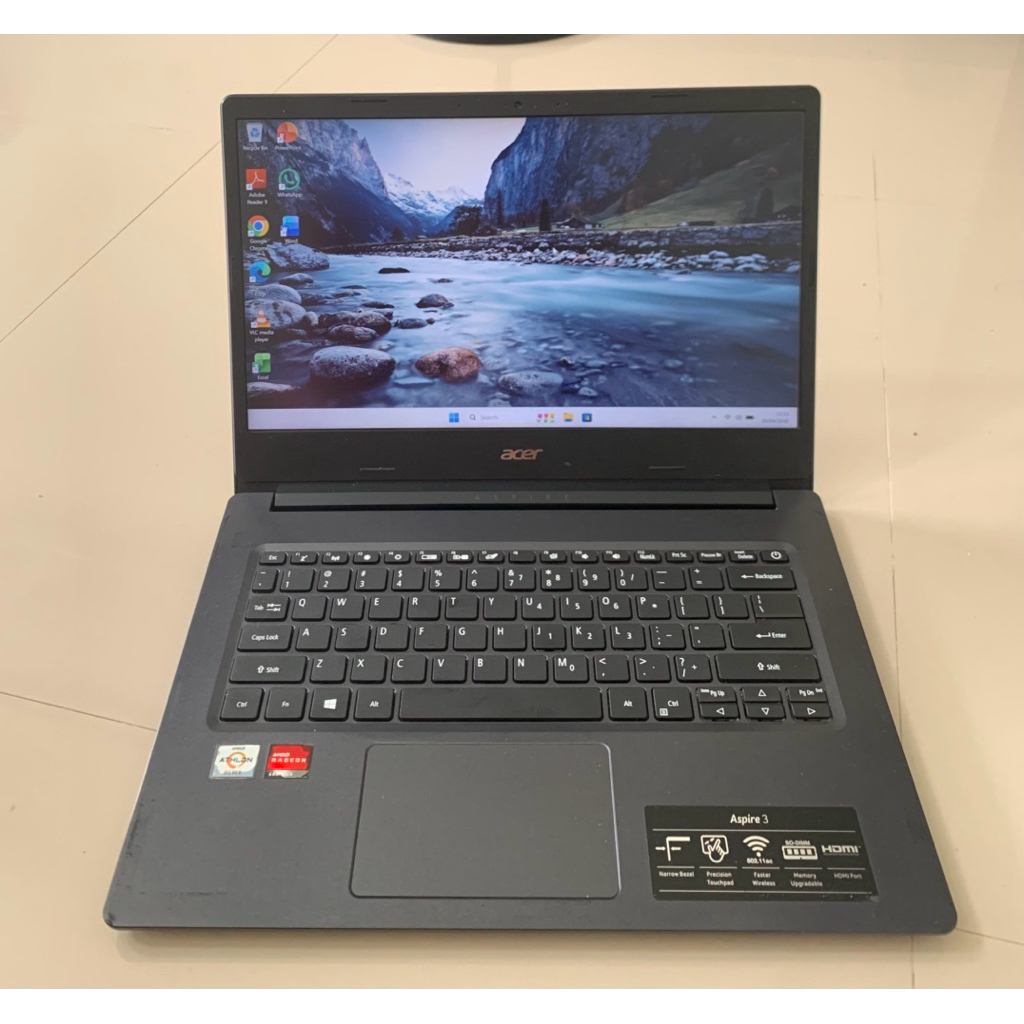 ACER A314 Amd Athlon Gold RAM 4GB Normal Siap pakai