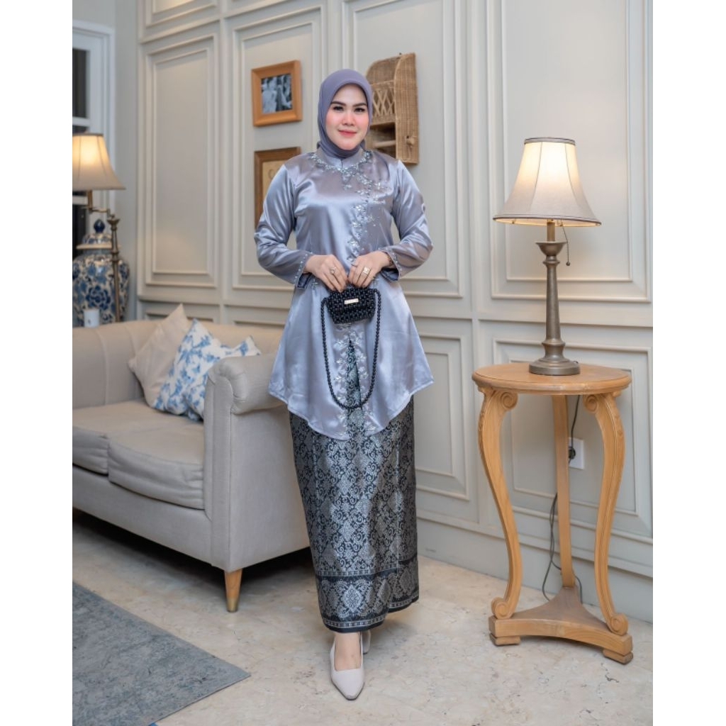 SC>>Setelan Kebaya Satin Bridal Payet Manik- Manik / Kebaya Pesta Model Janggan / baju pesta