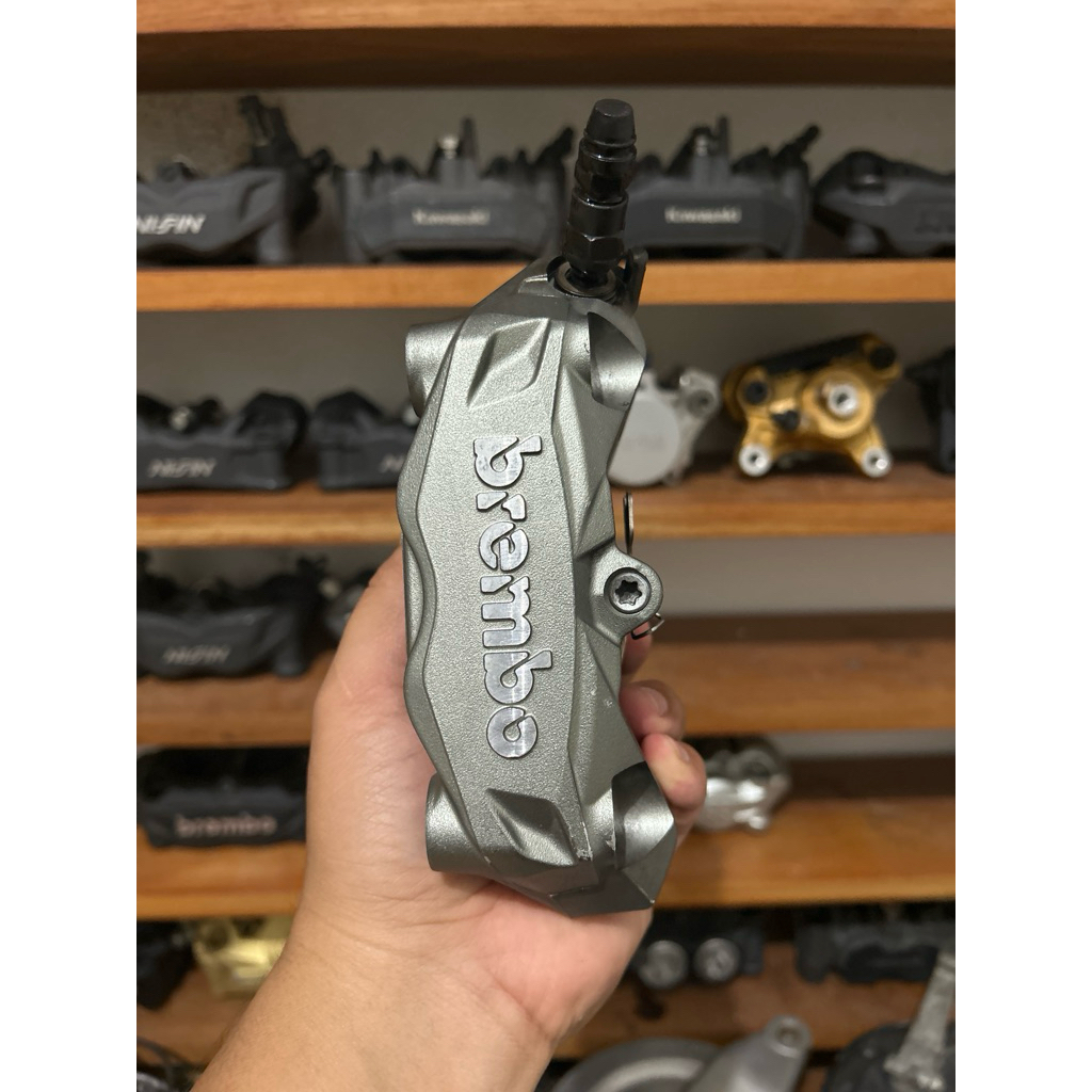 kaliper brembo M432 kiri original