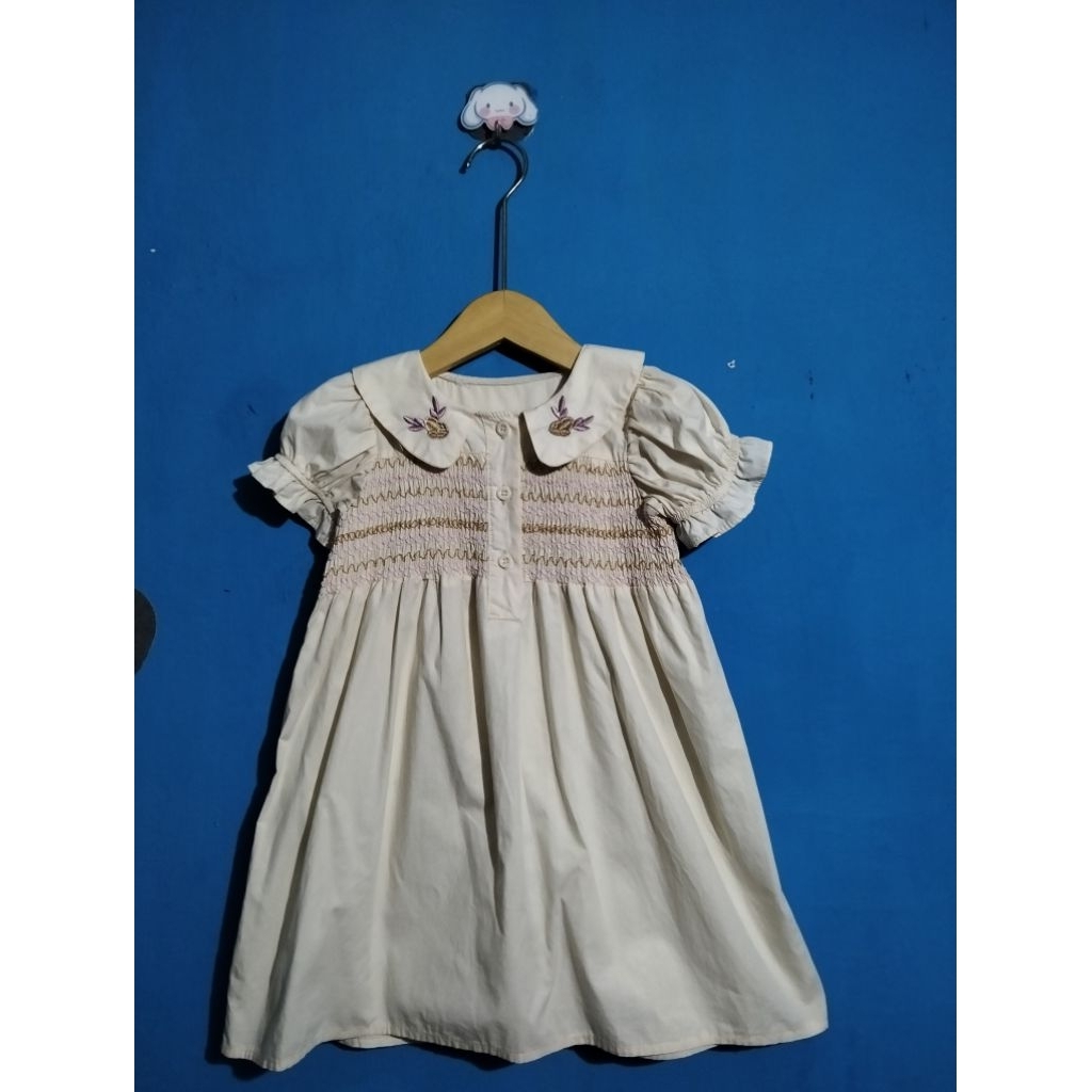 preloved smocked dress anak YUAN LAI WANG 120