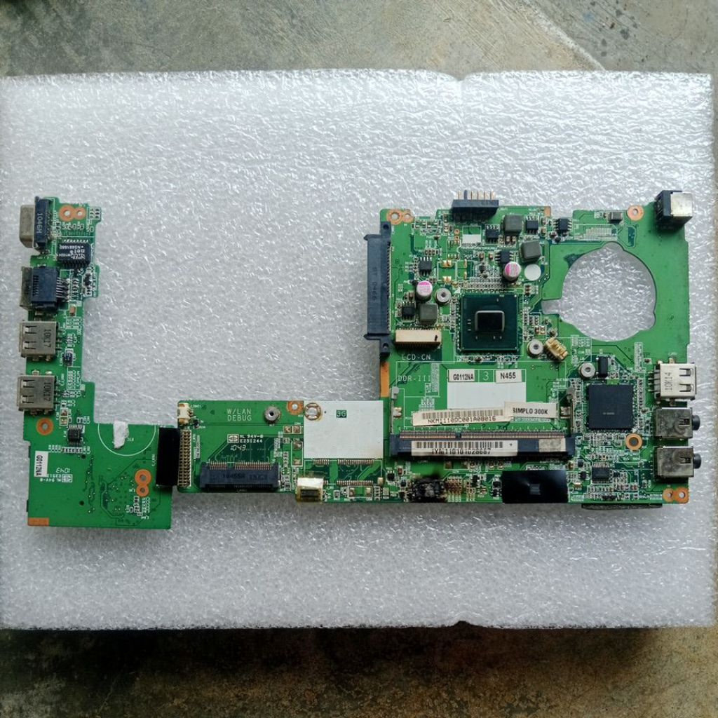 Motherboard Axioo Pico M1110 Rusak