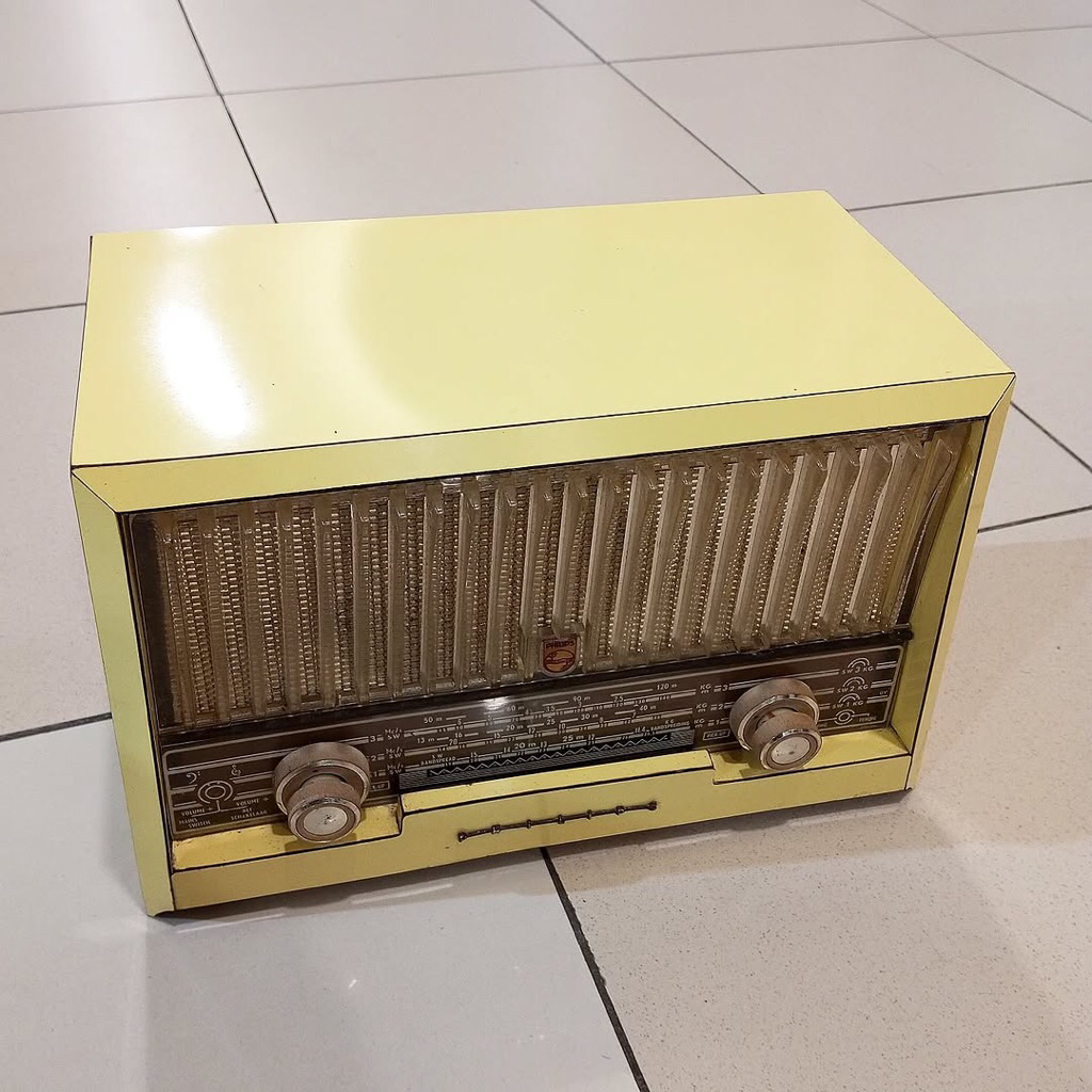 Vintage Radio Tabung PHILIPS Made In Germany  Space age midcentury atomic Design Bodi utuh Untested 