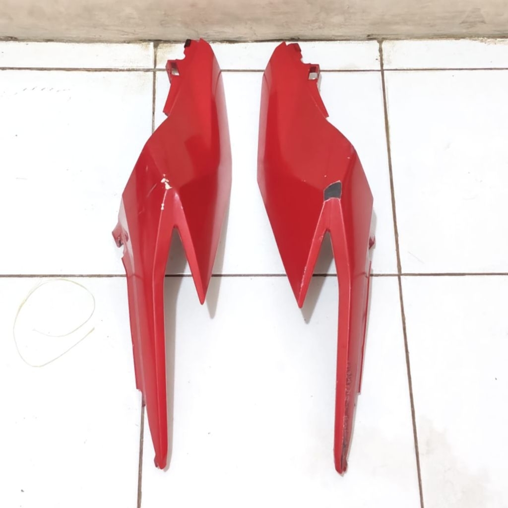 body belakang cbr 250rr K64 set kanan kiri original copotan lecet pakai