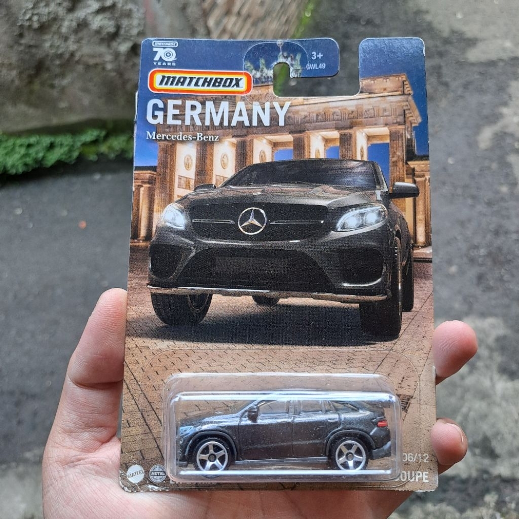 Diecast Matchbox 1:64 Germany Mercedes Benz Gle Coupe
