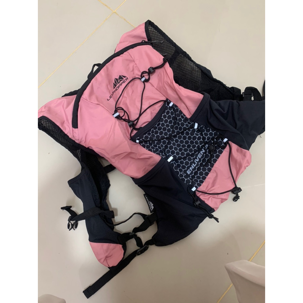 Tas olahraga preloved baru sekali pakai