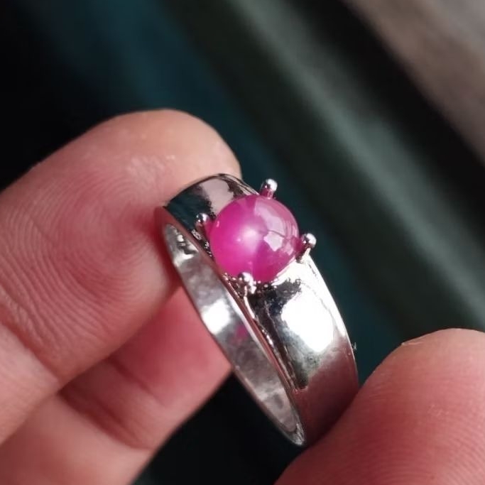 cincin batu ruby star pigeon blood size 8