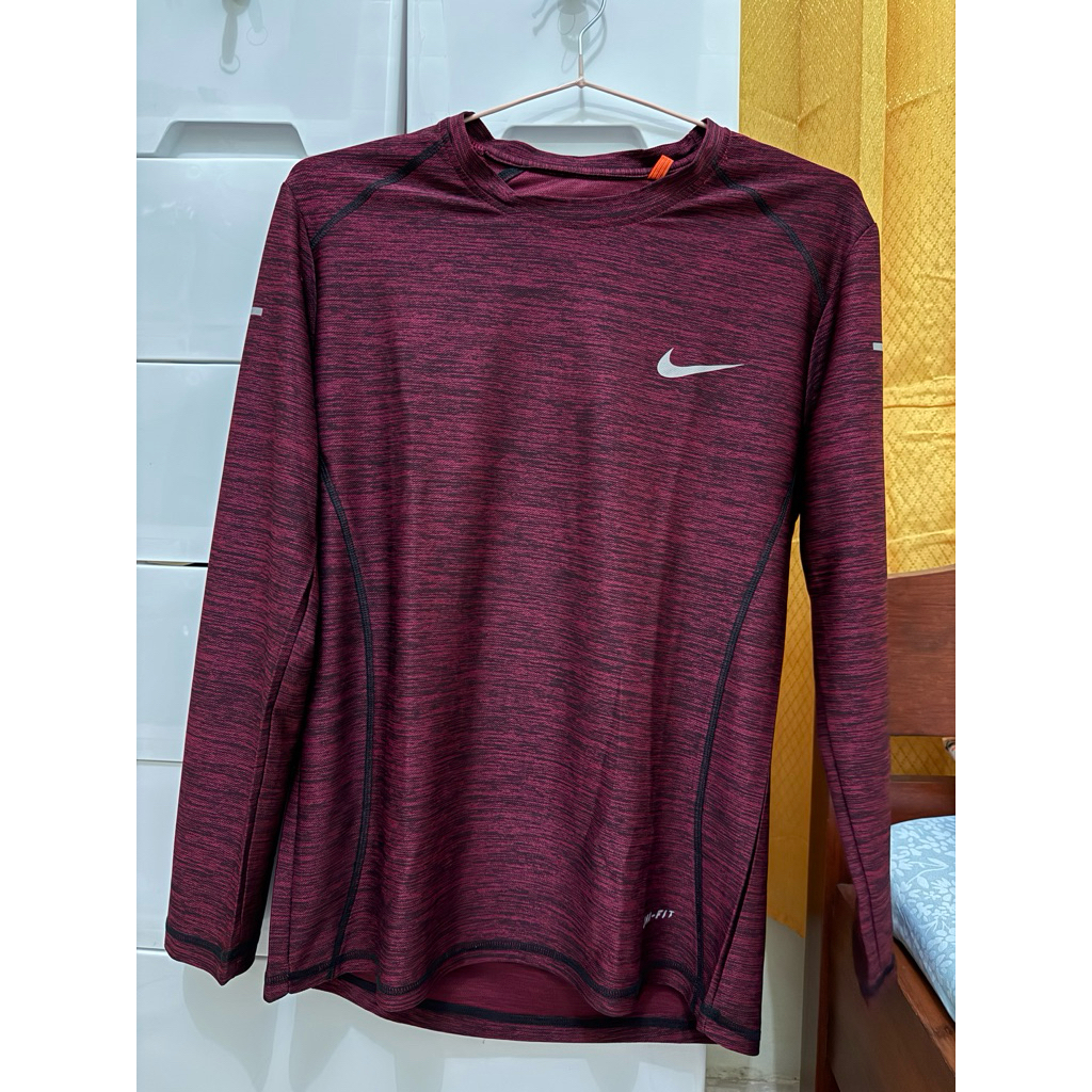 preloved kaos olahraga