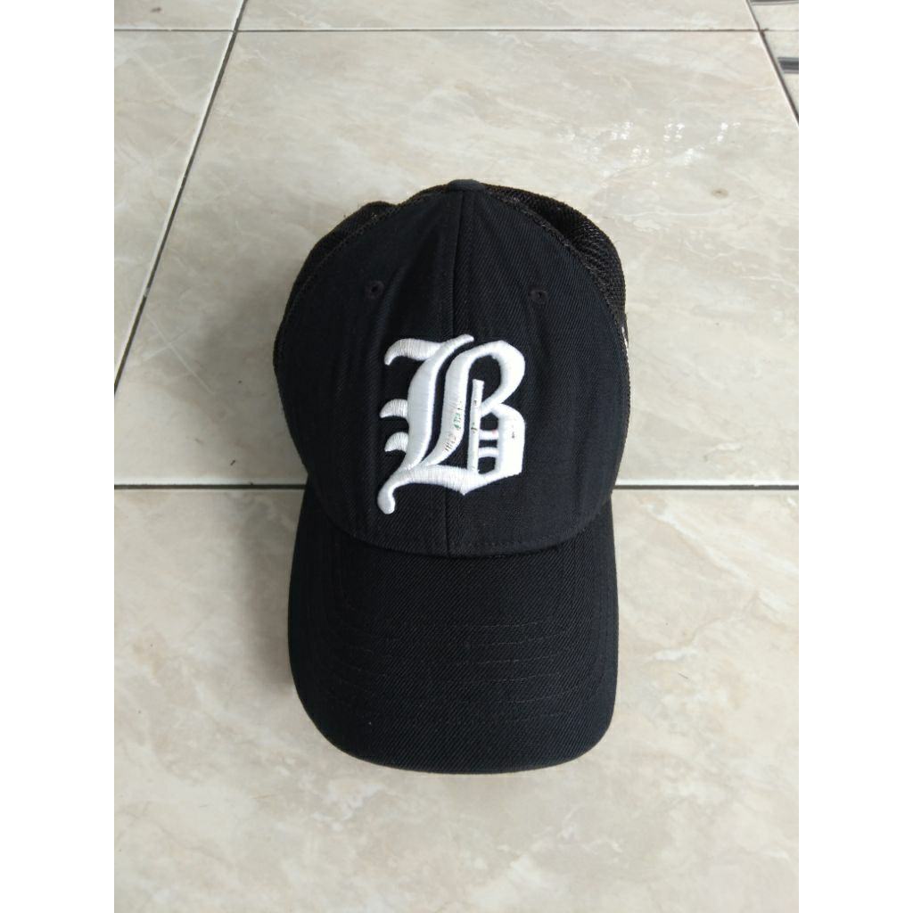 Topi Detroit Mlb Trucker Setelan