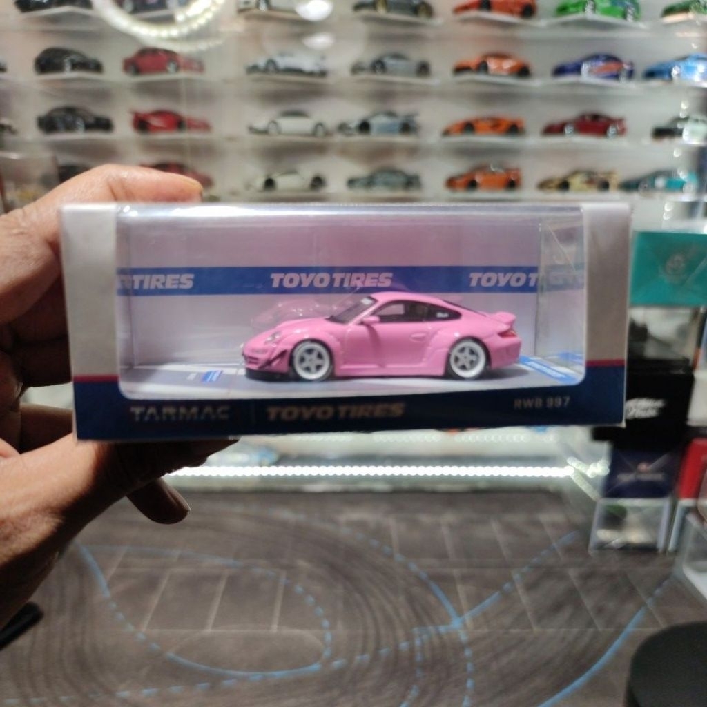 tarmac rwb 997 pink Toyo tires