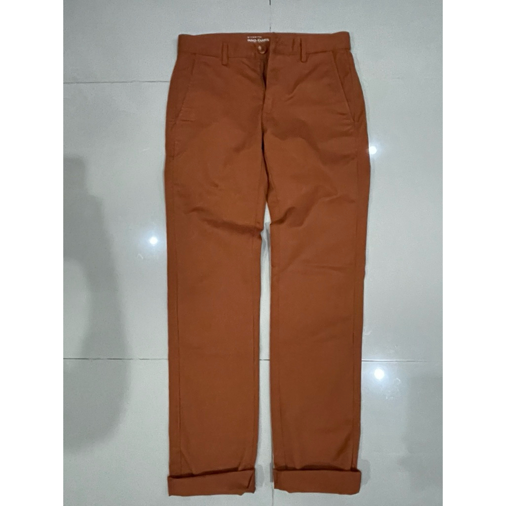 Pre Loved Giordano Essential Khakis Long Pants - Celana Panjang Chino Pria
