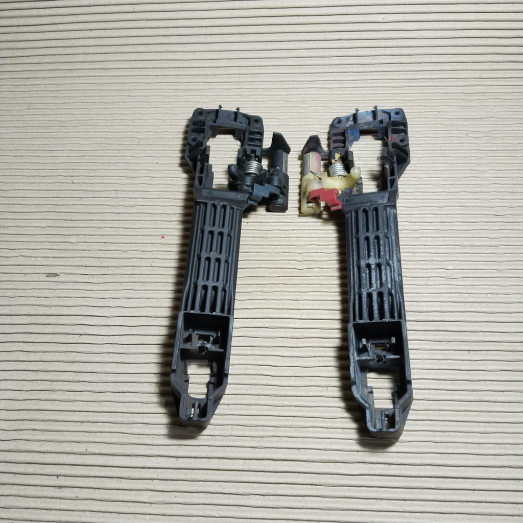 Bracket Handle Pintu Original Copotan Toyota Vios Gen 1 Gen 2