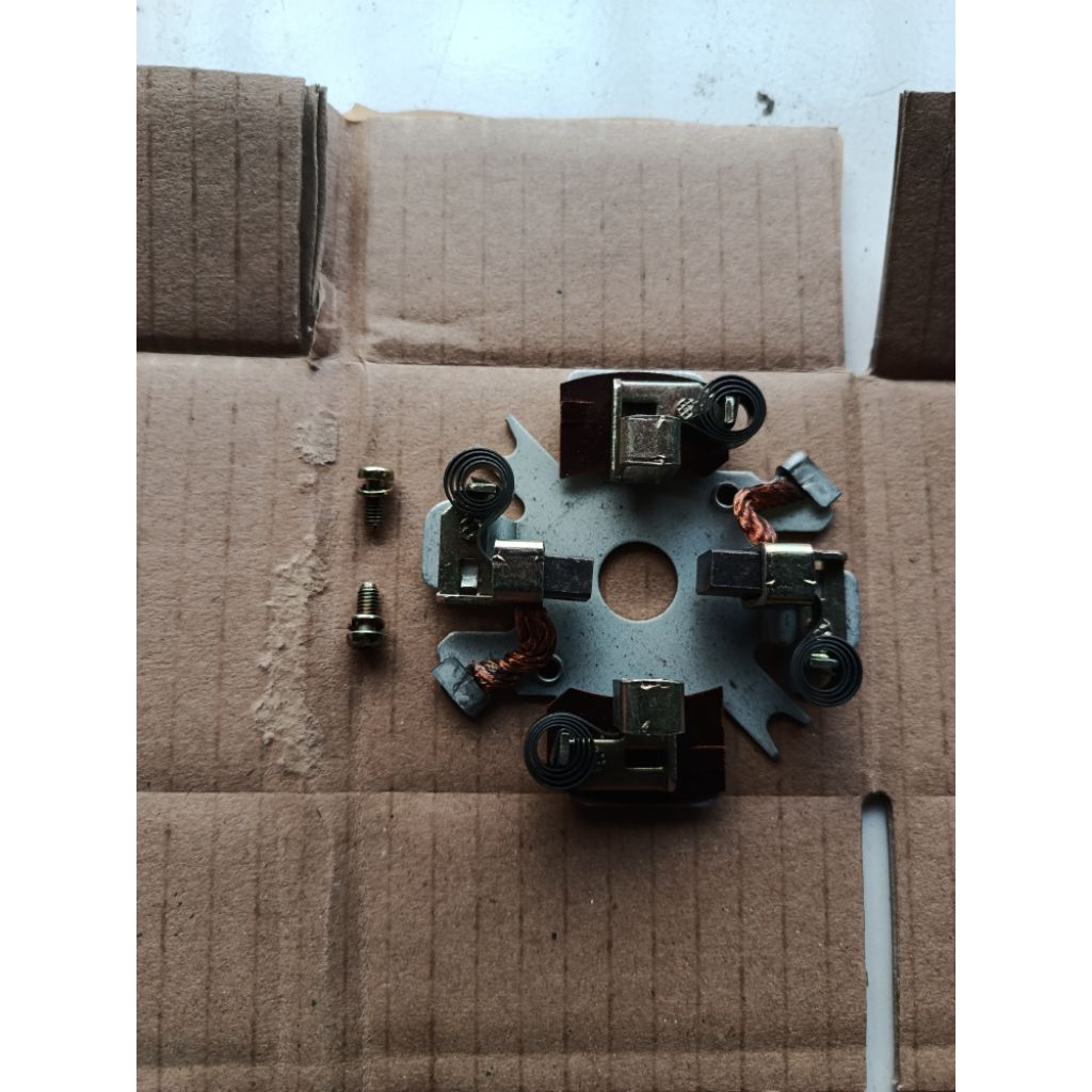 DUDUKAN HOLDER ARANG DINAMO STATER COLT T120 OLD LAMA BARANG BARU