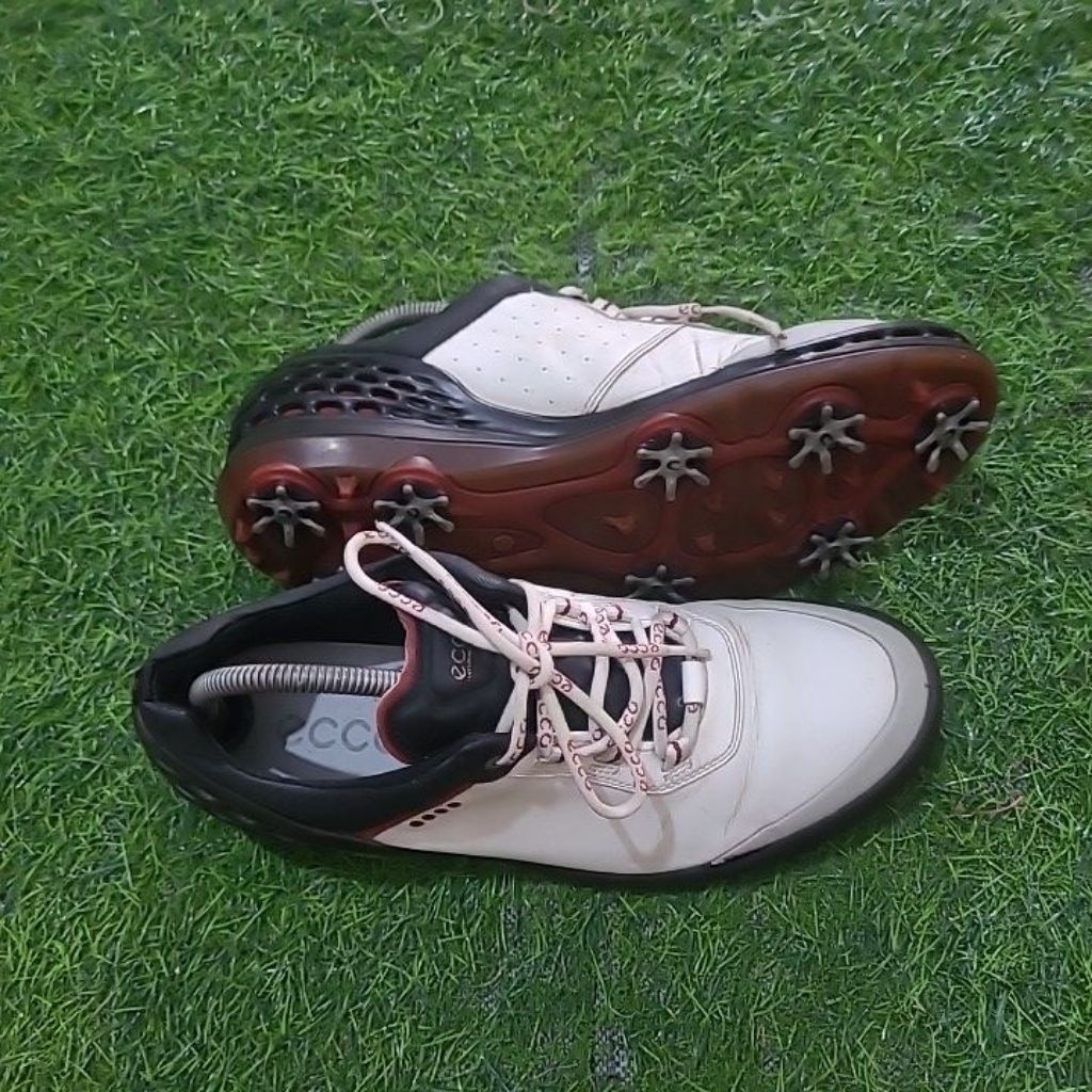 sepatu golf ecco size 41