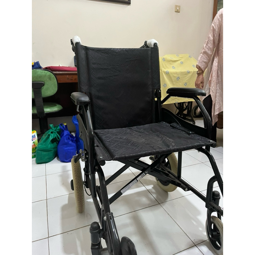 *PRELOVED* KURSI_RODA_TRAVEL_ONEMED