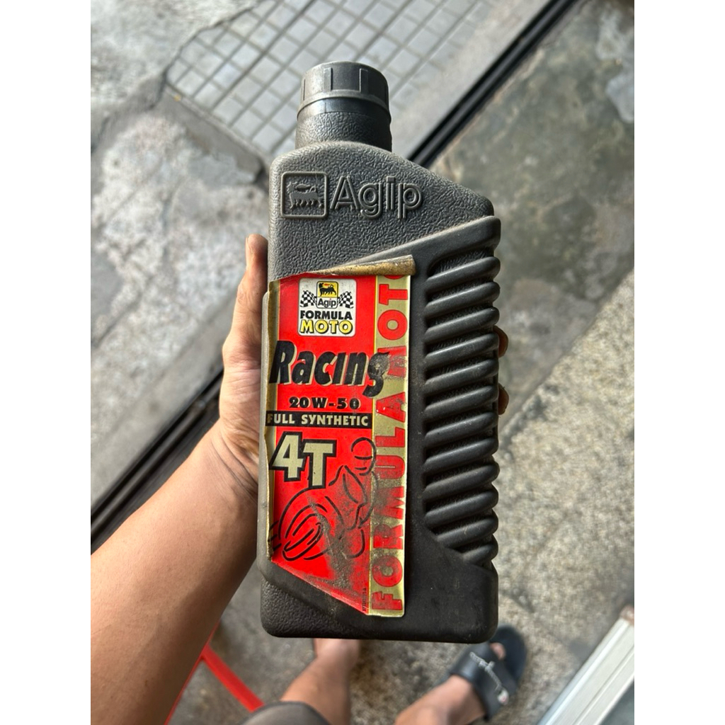 oli mesin motor Agip Formula Moto Racing 4T 20W-50.