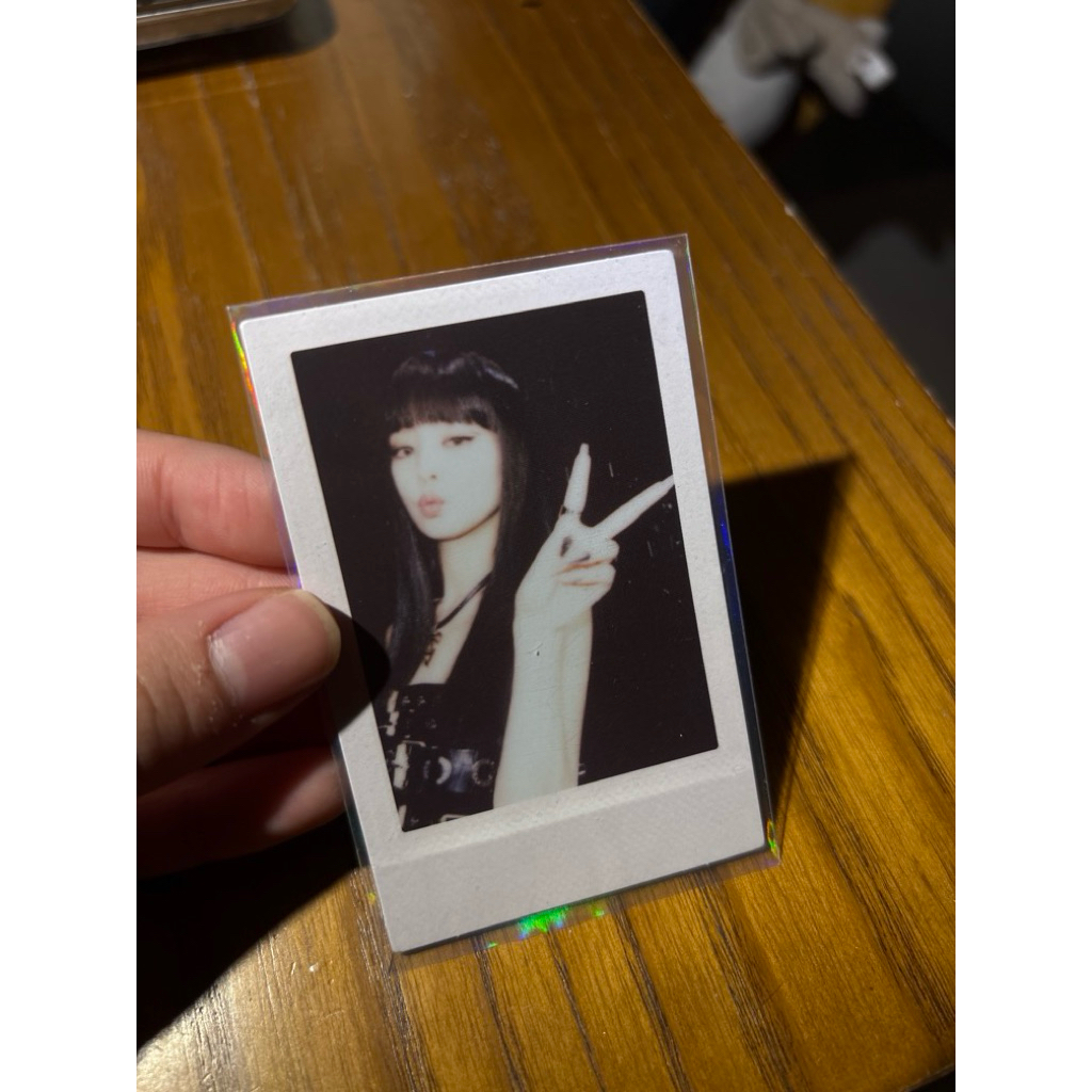 jennie polaroid