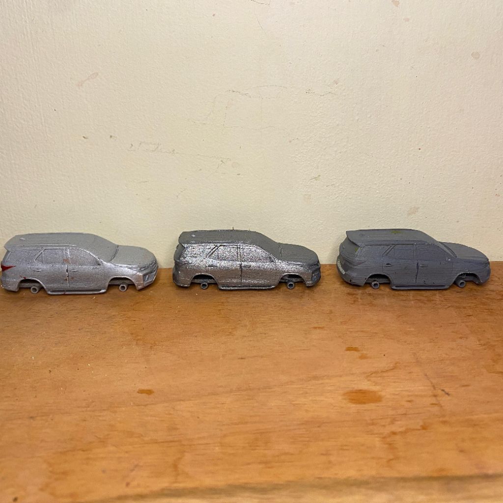 Miniatur Fortuner VRZ 1 64