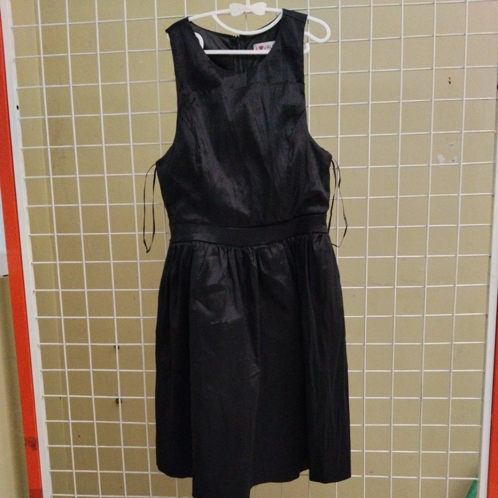 Mini dress hitam size XS  bekas pakai