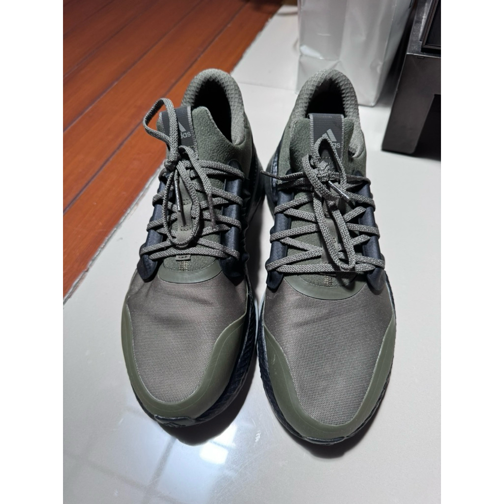 Preloved Sepatu Adidas Cowok