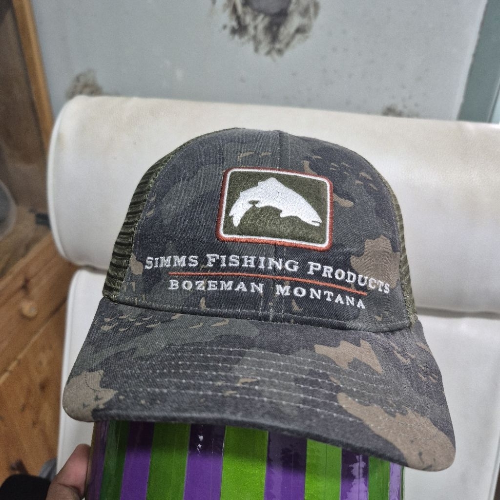 Topi SIMMS camo trucker
