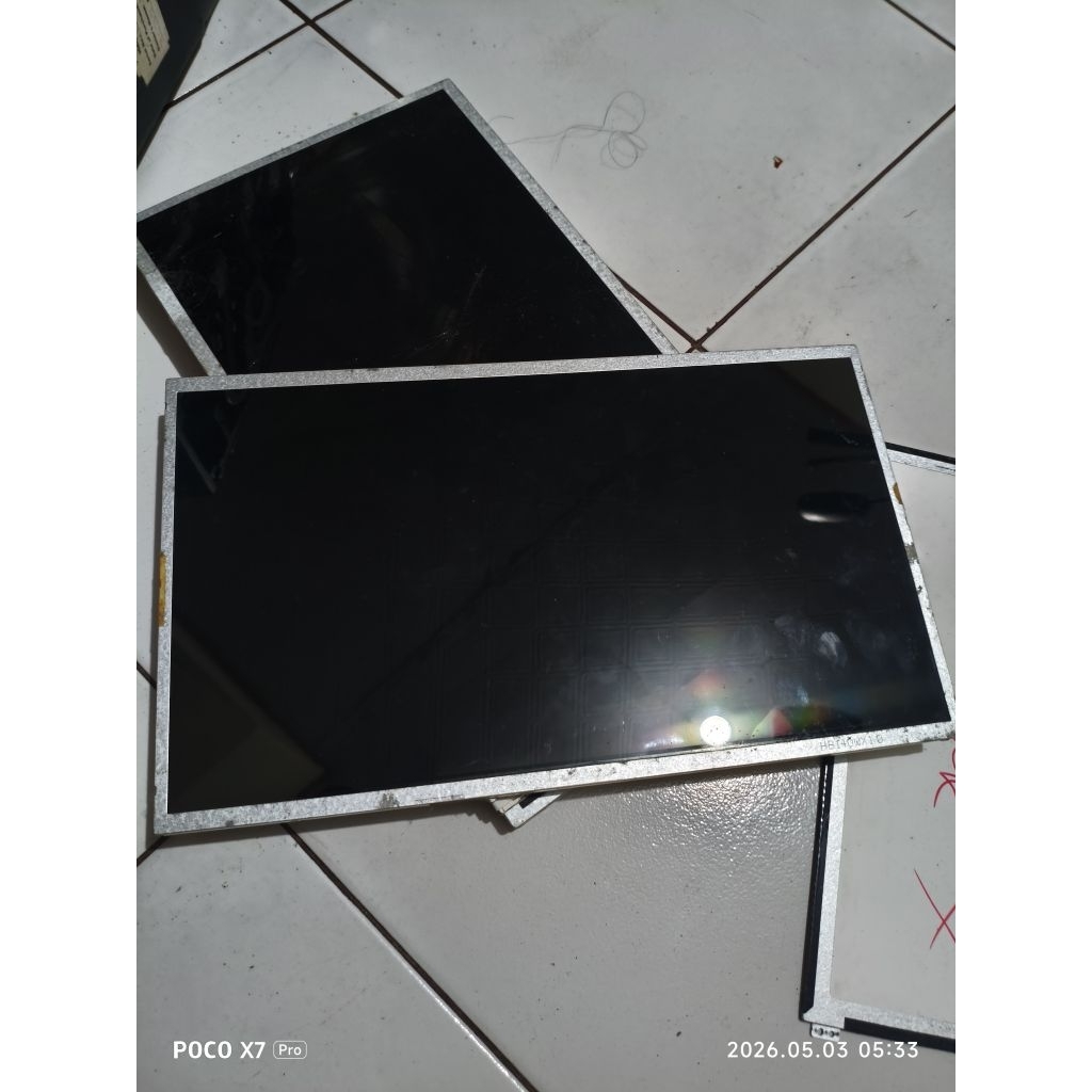 bahan lcd 14 inc 40 pin rusak
