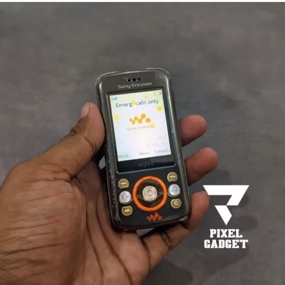 Sony Ericsson W395i