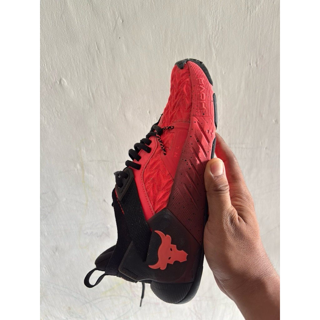 sepatu under armour Project Rock