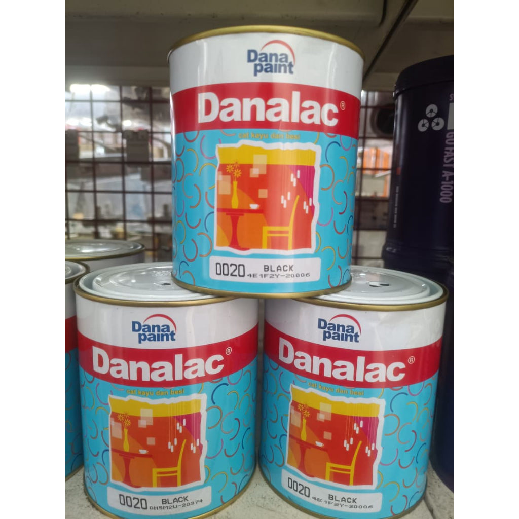 DANA PAINT Danalac Cat Kayu & Besi 0.9 Liter