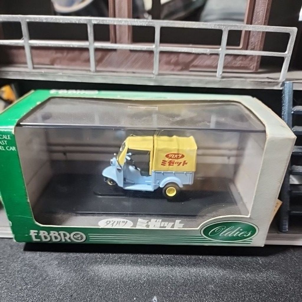 Ebbro 1/43 Daihatsu Midget