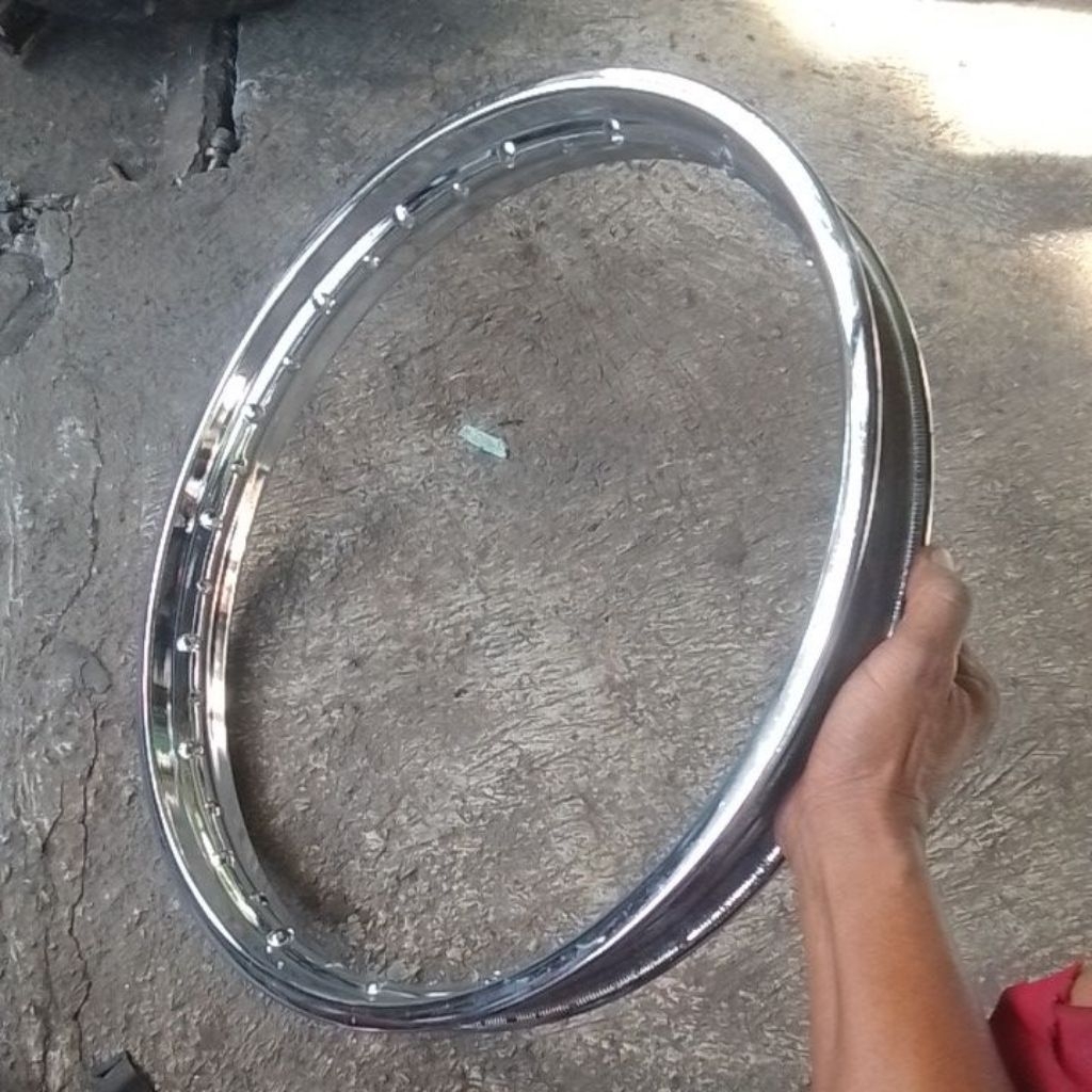 Velg Beri Ring 18 Lebar 160 Merek DID Copotan