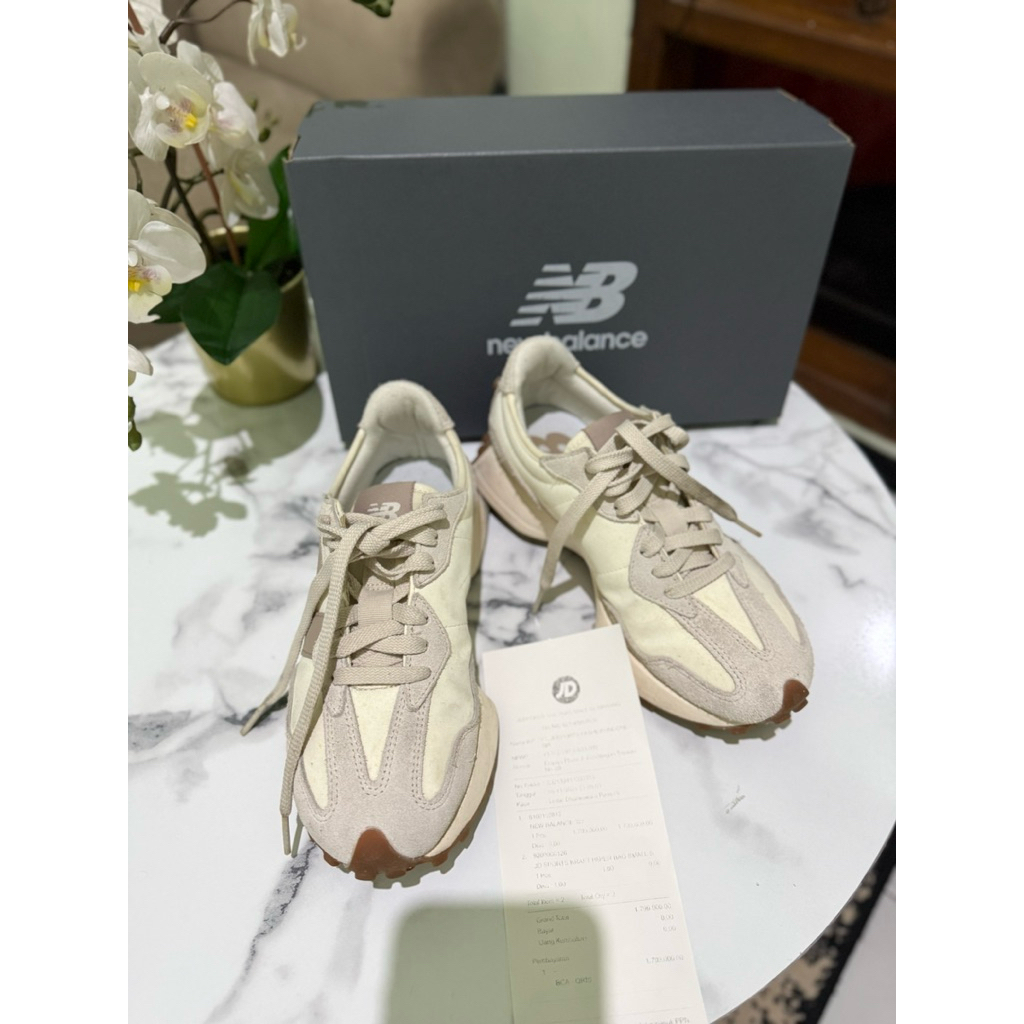 VVGC New Balance NB327