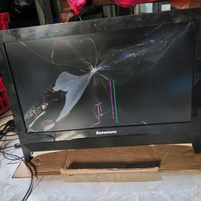 PC aio all in one Lenovo C20-30 mesin normal original lcd pecah anggap jual mesin yg nempel buat bon