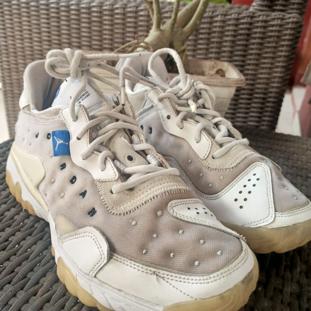 Sepatu Basket Branded Original Second Size 42