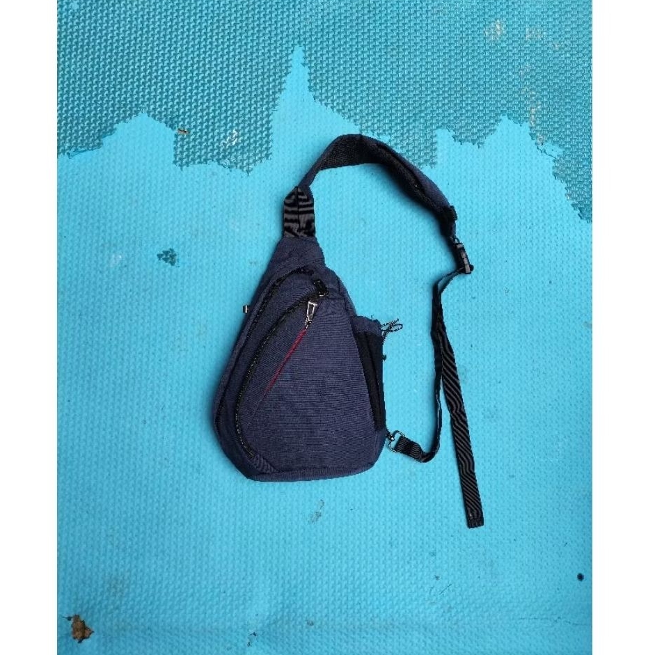 Crossbody Bag/Tas Pria Cowok/Tas Harian Daily/Tas Hp Hape Second ORI Brand UNIQLO