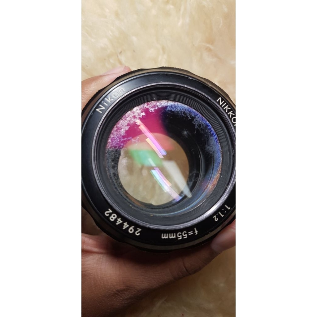 lensa manual legendaris Nikon AI 55mm F1.2