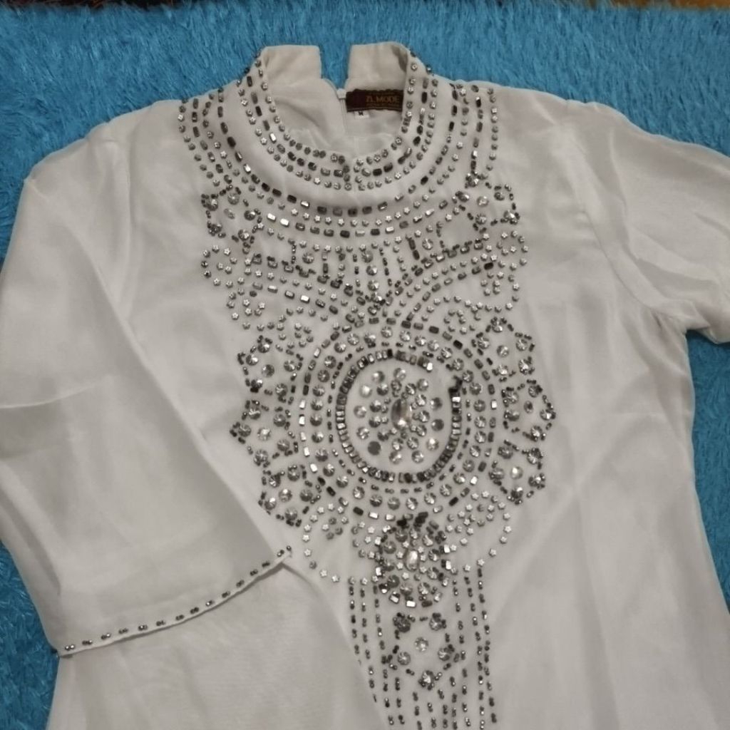 Gamis wanita dewasa warna Putih tulang ceruty+furing preloved