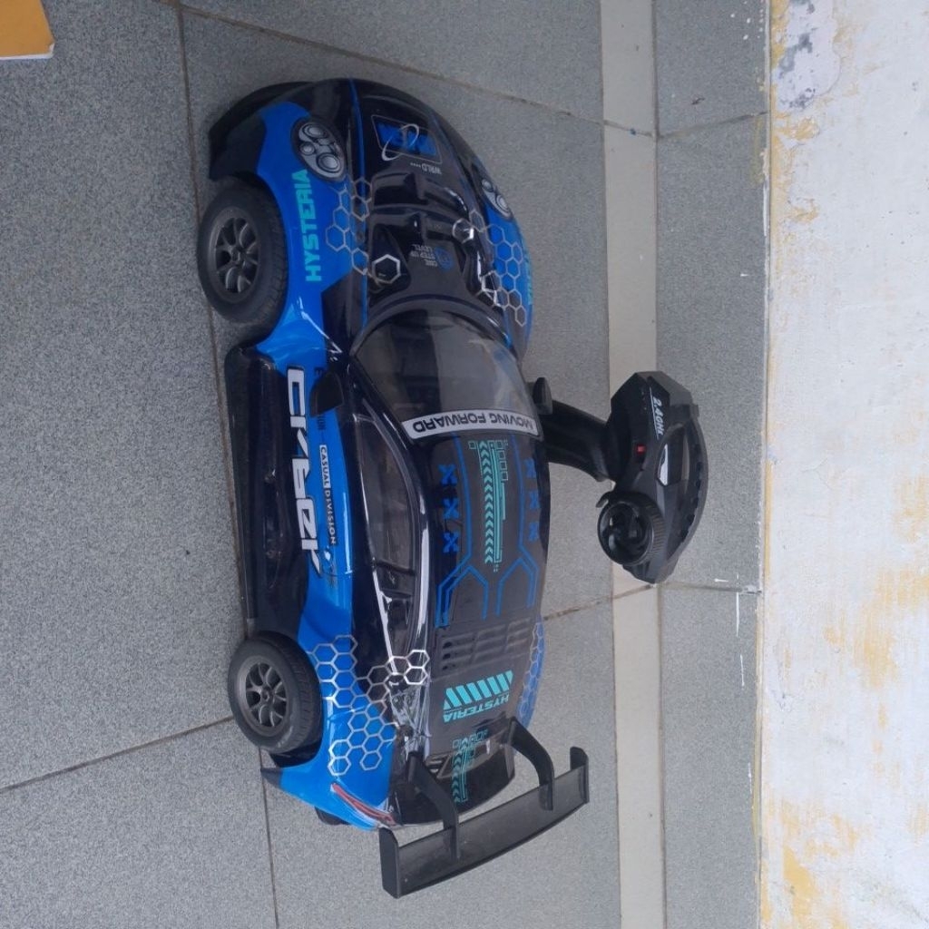 Mainan Anak Laki-Laki mobil remot