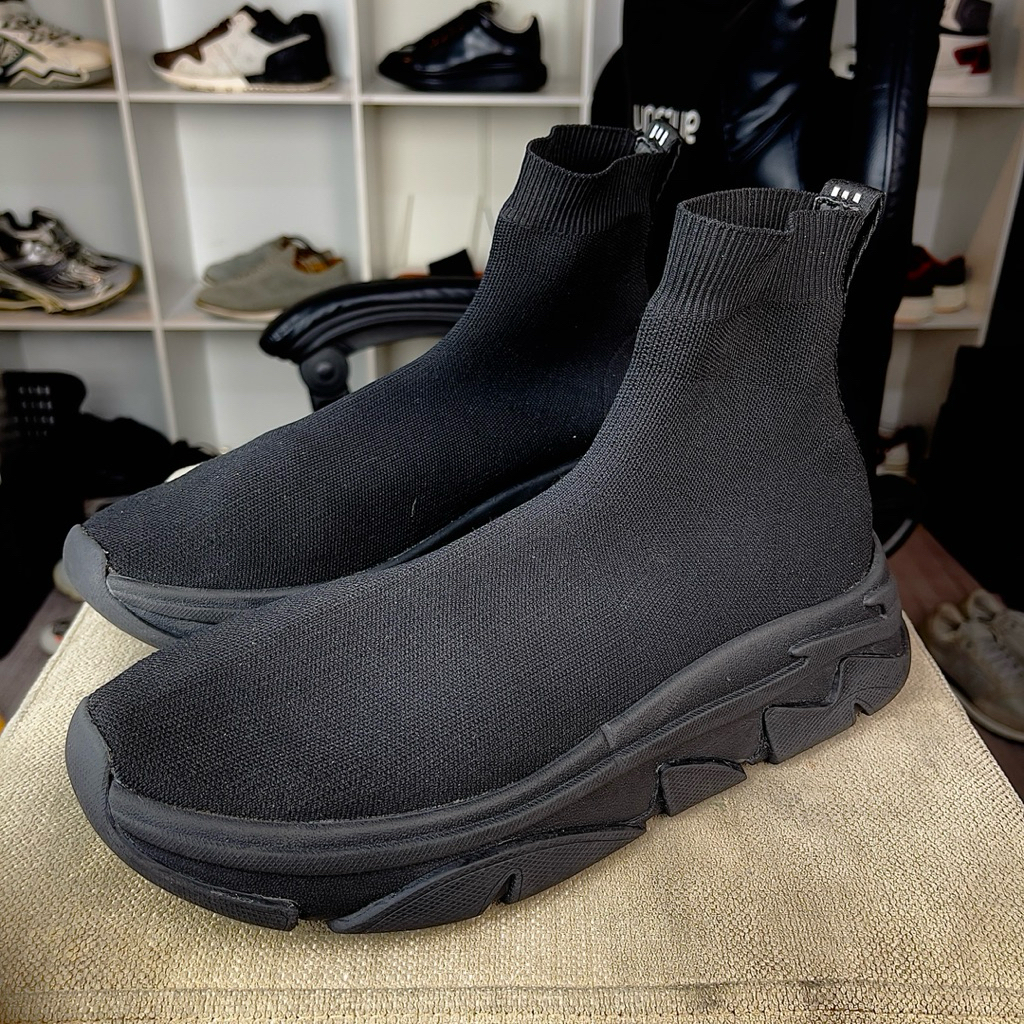 Sock Shoes Naked Wolfe