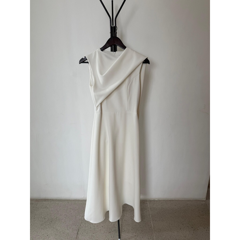 POISE24 - Marjorie Dress