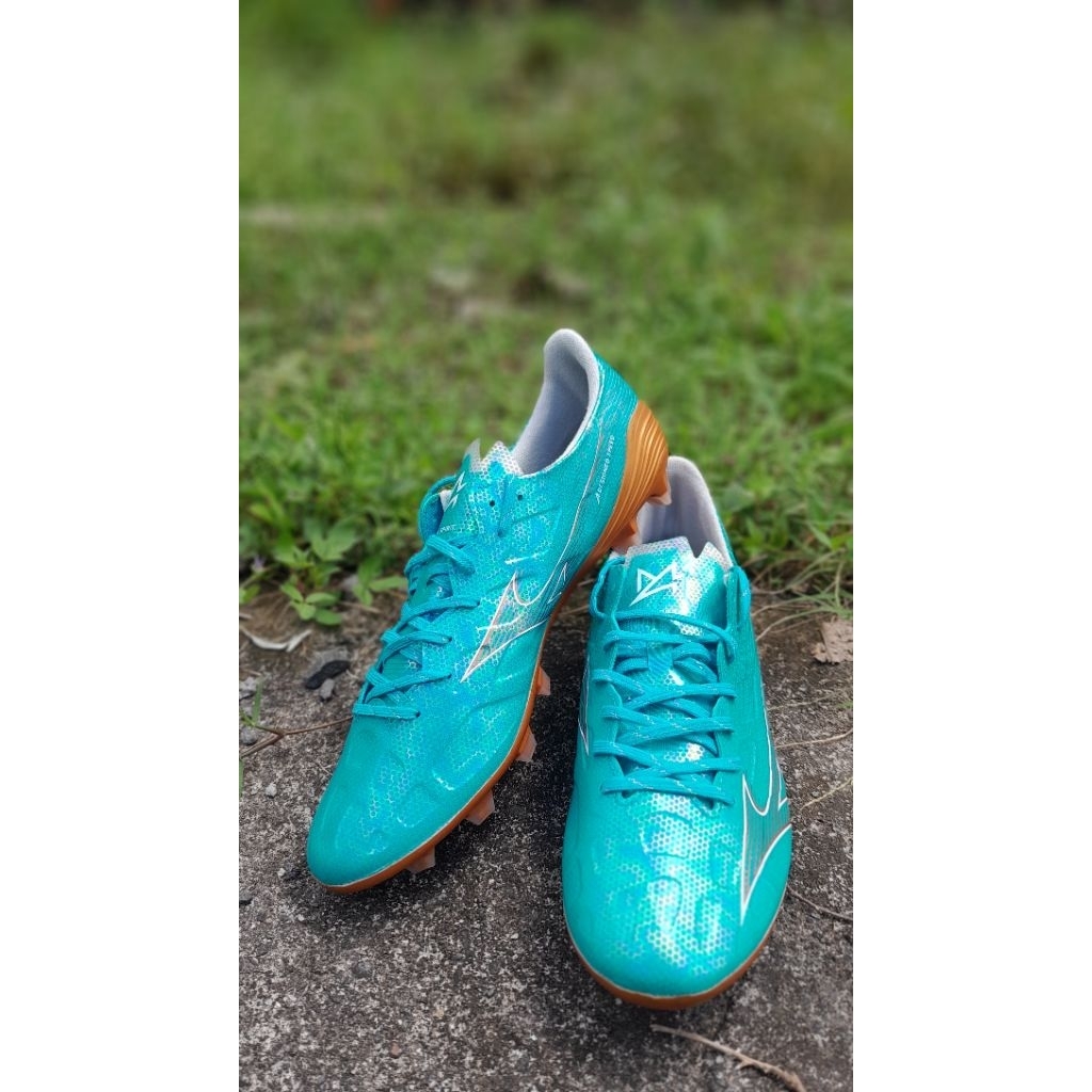 mizuno alpha