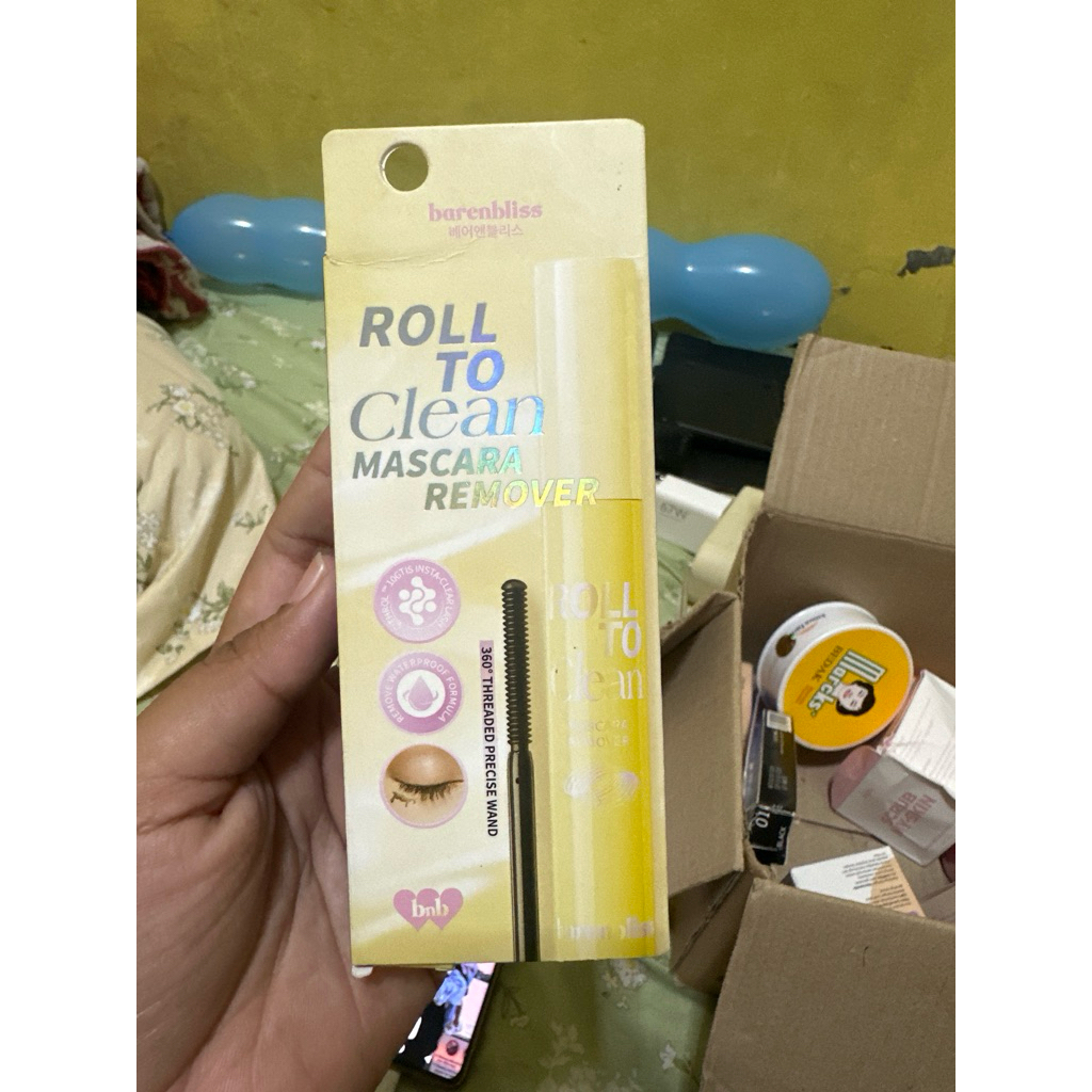 Barenbliss roll to clean mascara remover