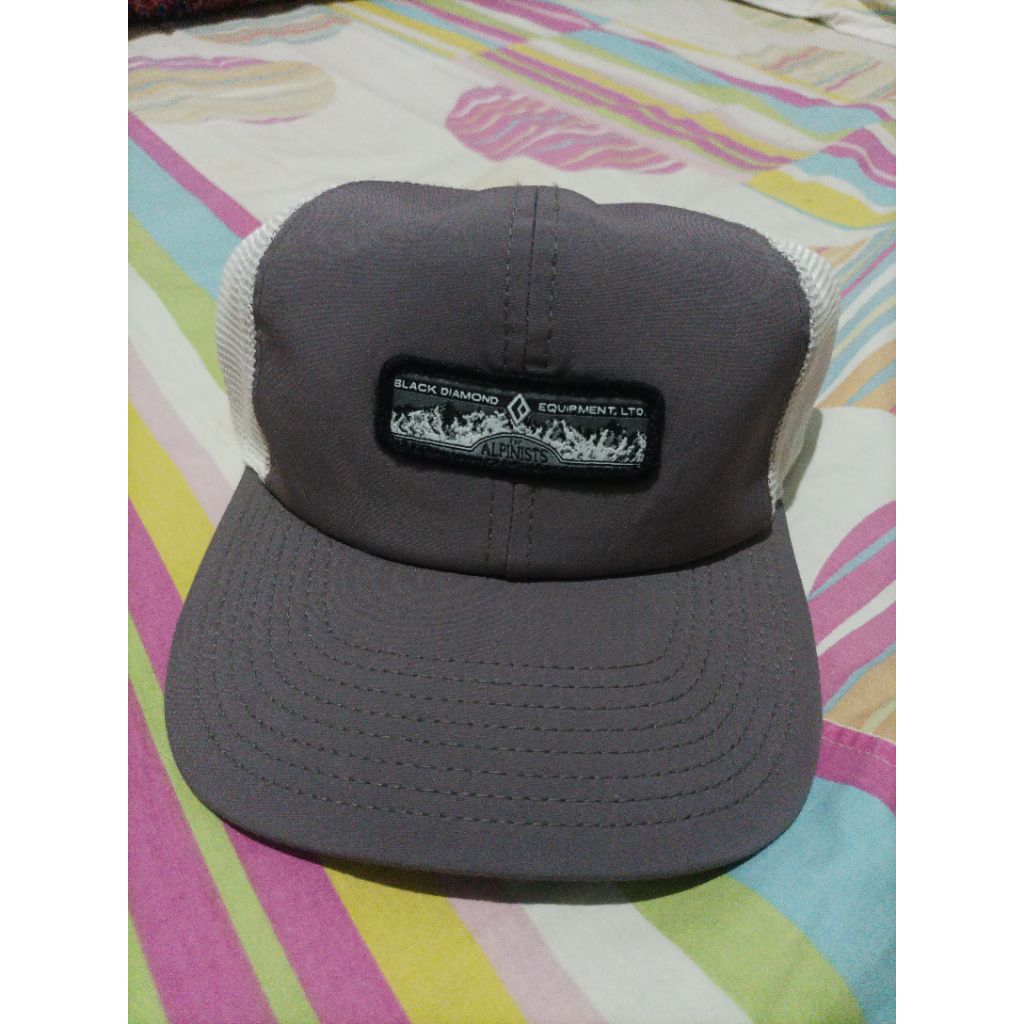topi snapback caps black diamond