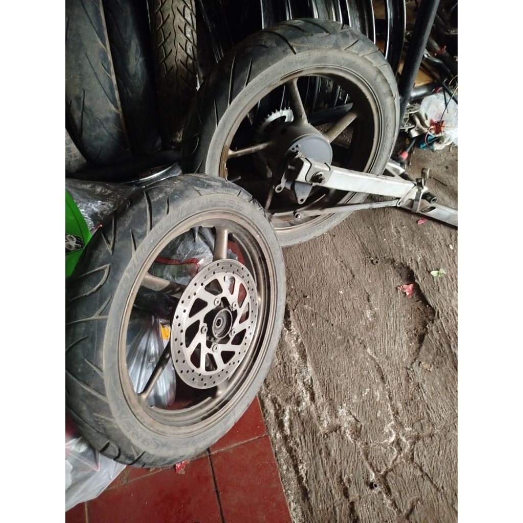 VELG BYSON PNP SCORPIO SET BAN ORIGINAL RING 17 TAPAK LEBAR