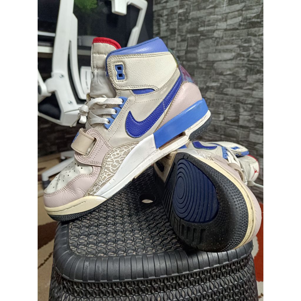 Sepatu Nike Air Jordan Legacy 312 Valentine's Day