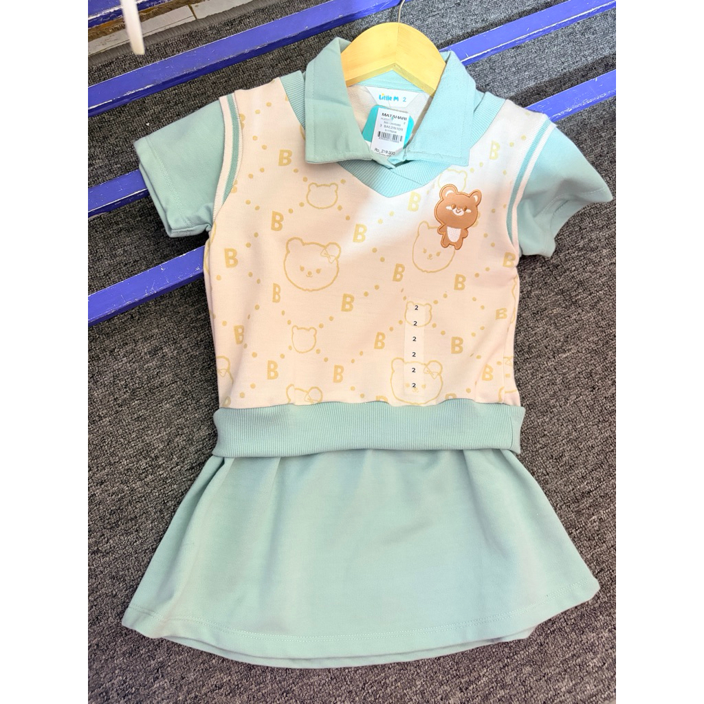 dress little M